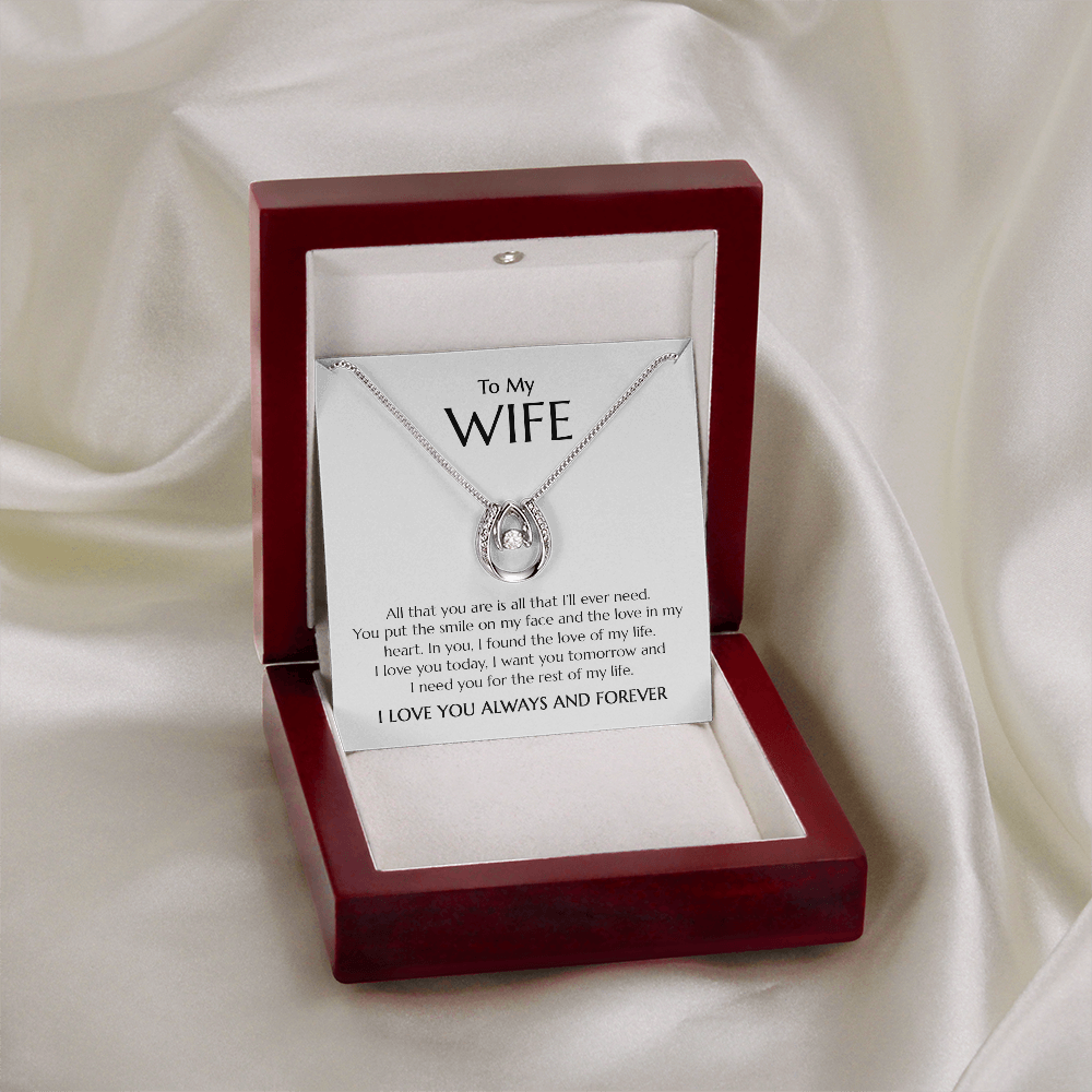 "You're the Love of My Life" Lucky In Love Necklace – Meaningful Gift for Wife