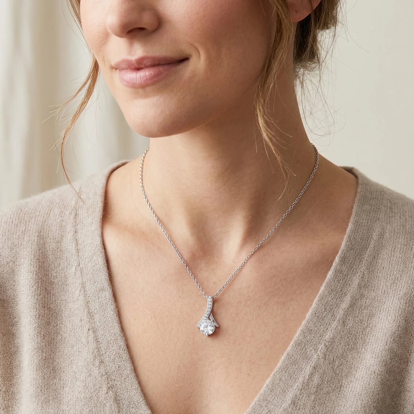 "To My Wife, the Best Thing That Ever Happened to Me" Alluring Beauty Necklace – Romantic Gift for Her