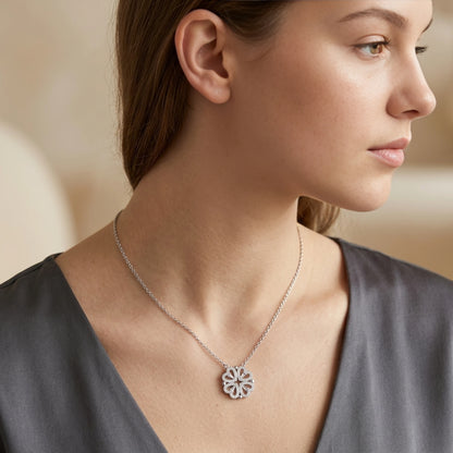 "To My Precious Granddaughter" Magnetic Hearts Clover Necklace – Meaningful Gift from Grandpa