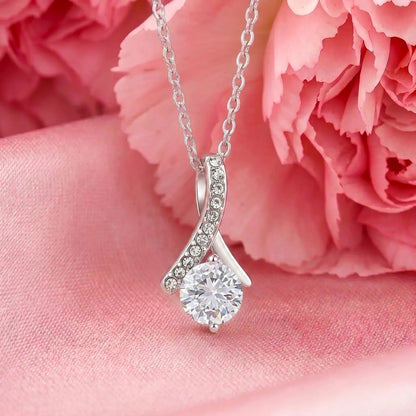 "To My Daughter, You'll Never Face This World Alone" Alluring Beauty Necklace – Meaningful Gift from Dad